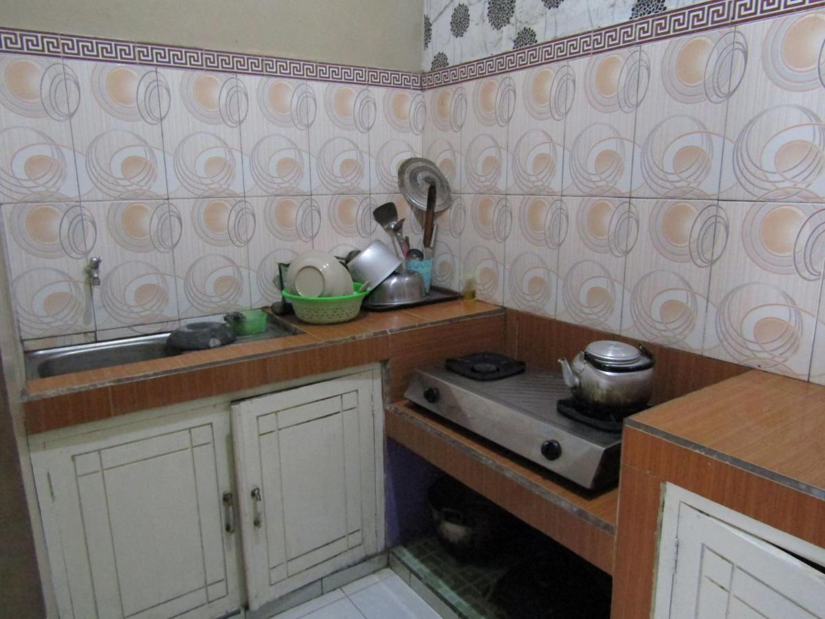 Penginapan Melati Саранган Екстериор снимка